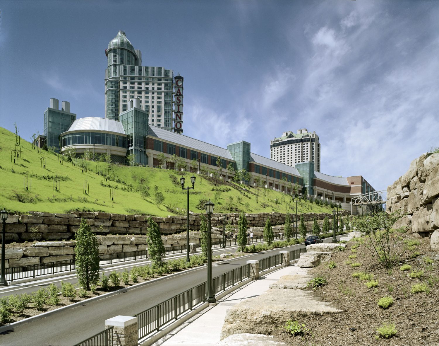 parking at casino niagara